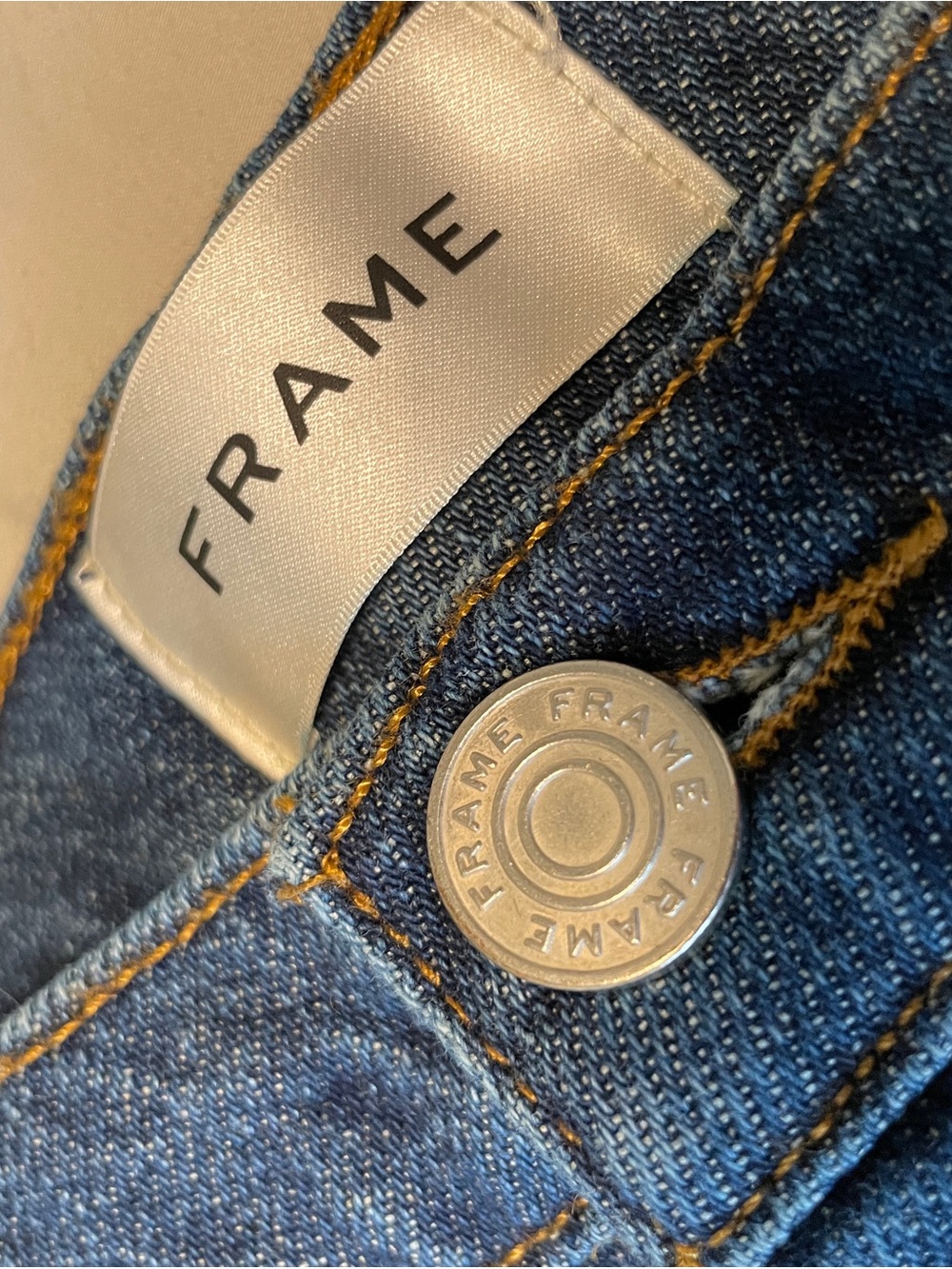 Frame Denim Seamed High-Rise Wide Leg Jeans - Picture 7 of 9